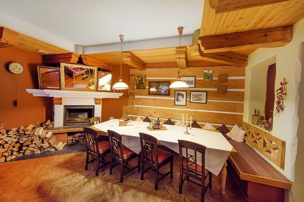 Alpsky Hotel Špindlerŭv Mlýn Екстериор снимка