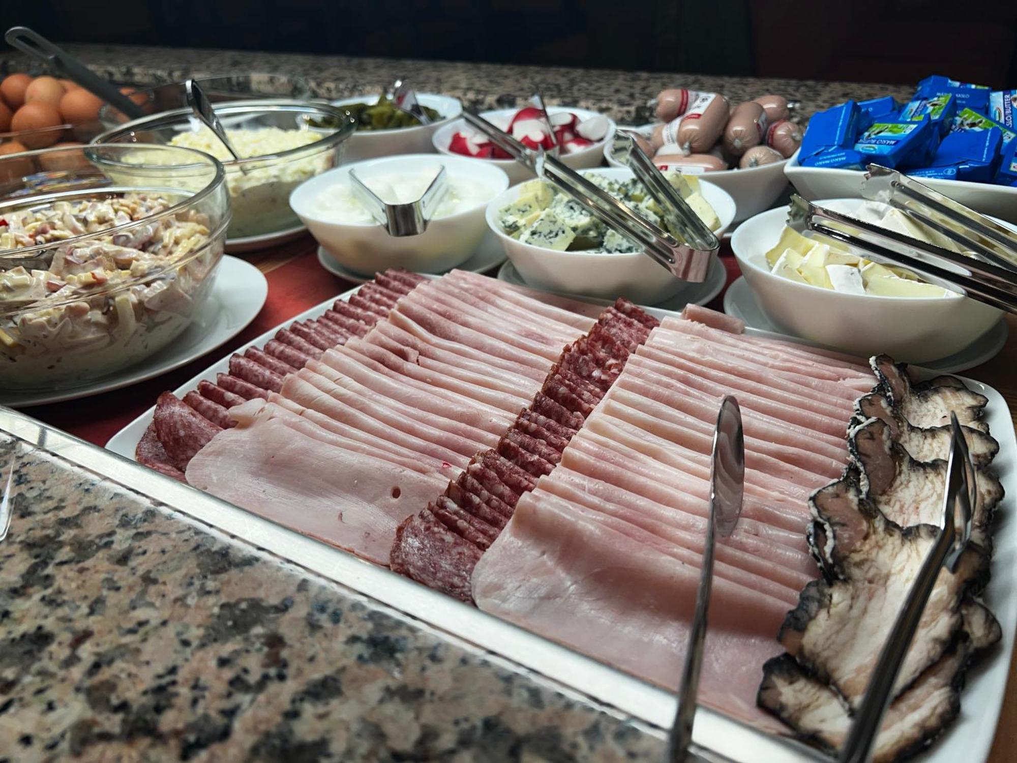 Alpsky Hotel Špindlerŭv Mlýn Екстериор снимка